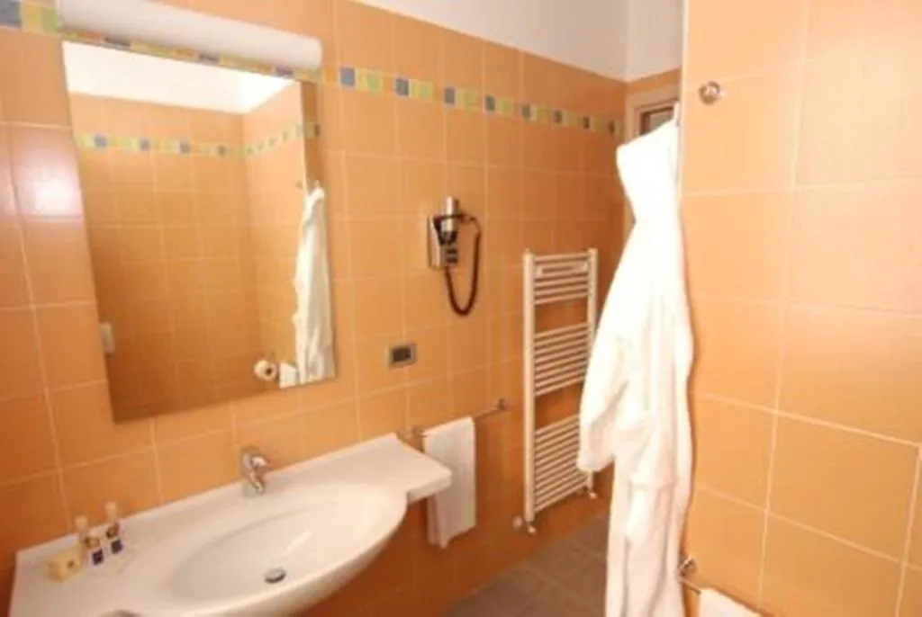 Residence & Suites Solaf Bonate di Sopra Ξενοδοχείο με διαμερίσματα
